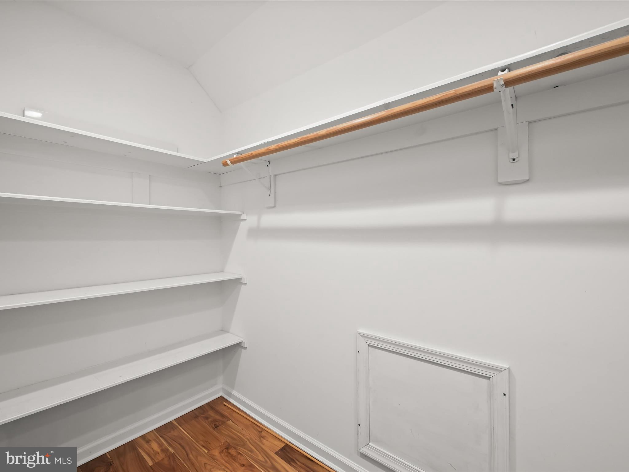 CHESSIE CROSSING - Residential