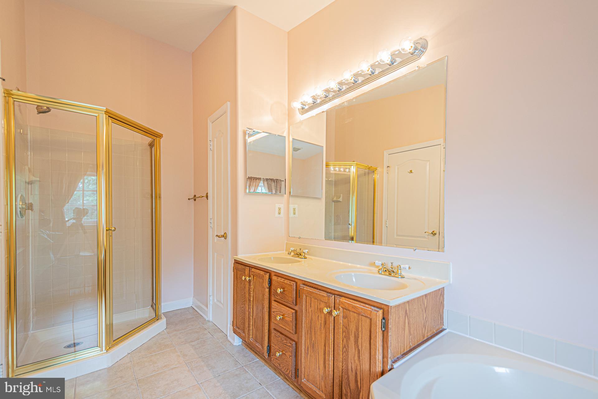 HEIGHTS AT PENDERBROOK - Residential Lease