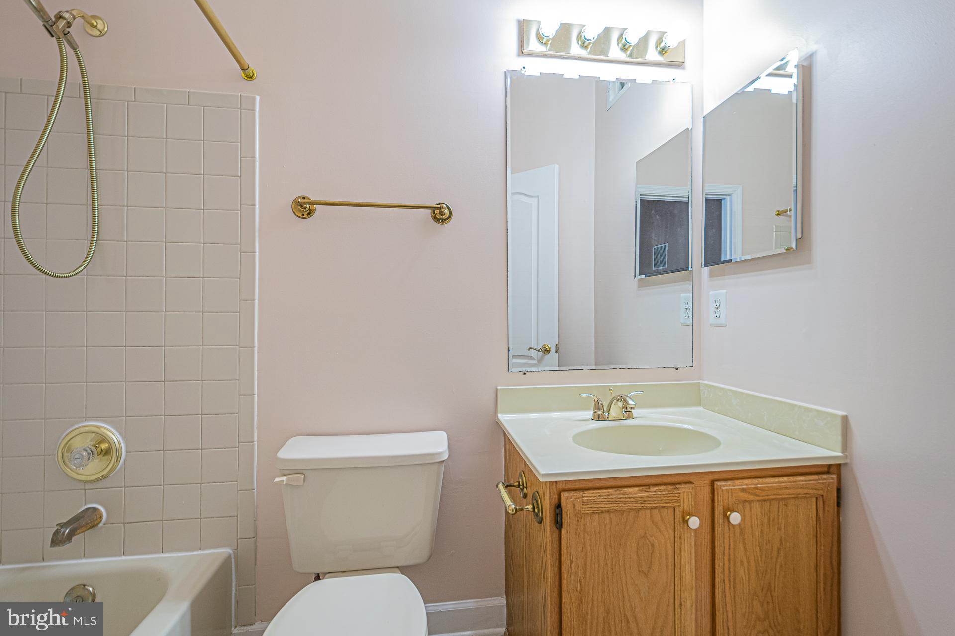 HEIGHTS AT PENDERBROOK - Residential Lease