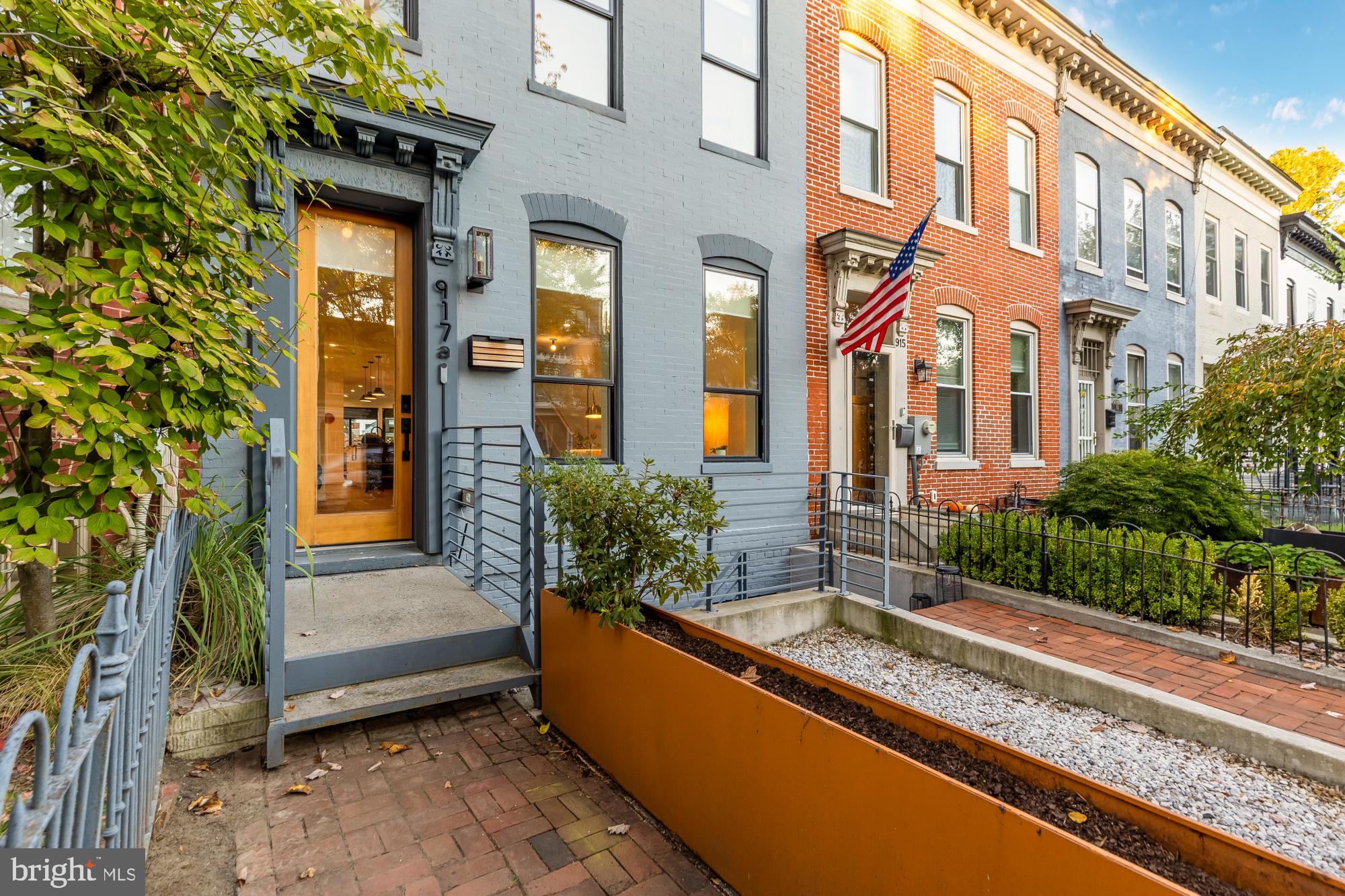 917 9TH STREET NE A