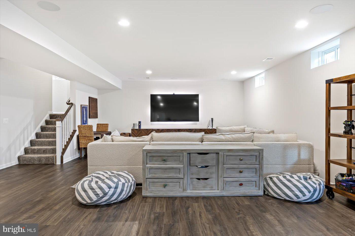 LIBERTY KNOLLS - Residential