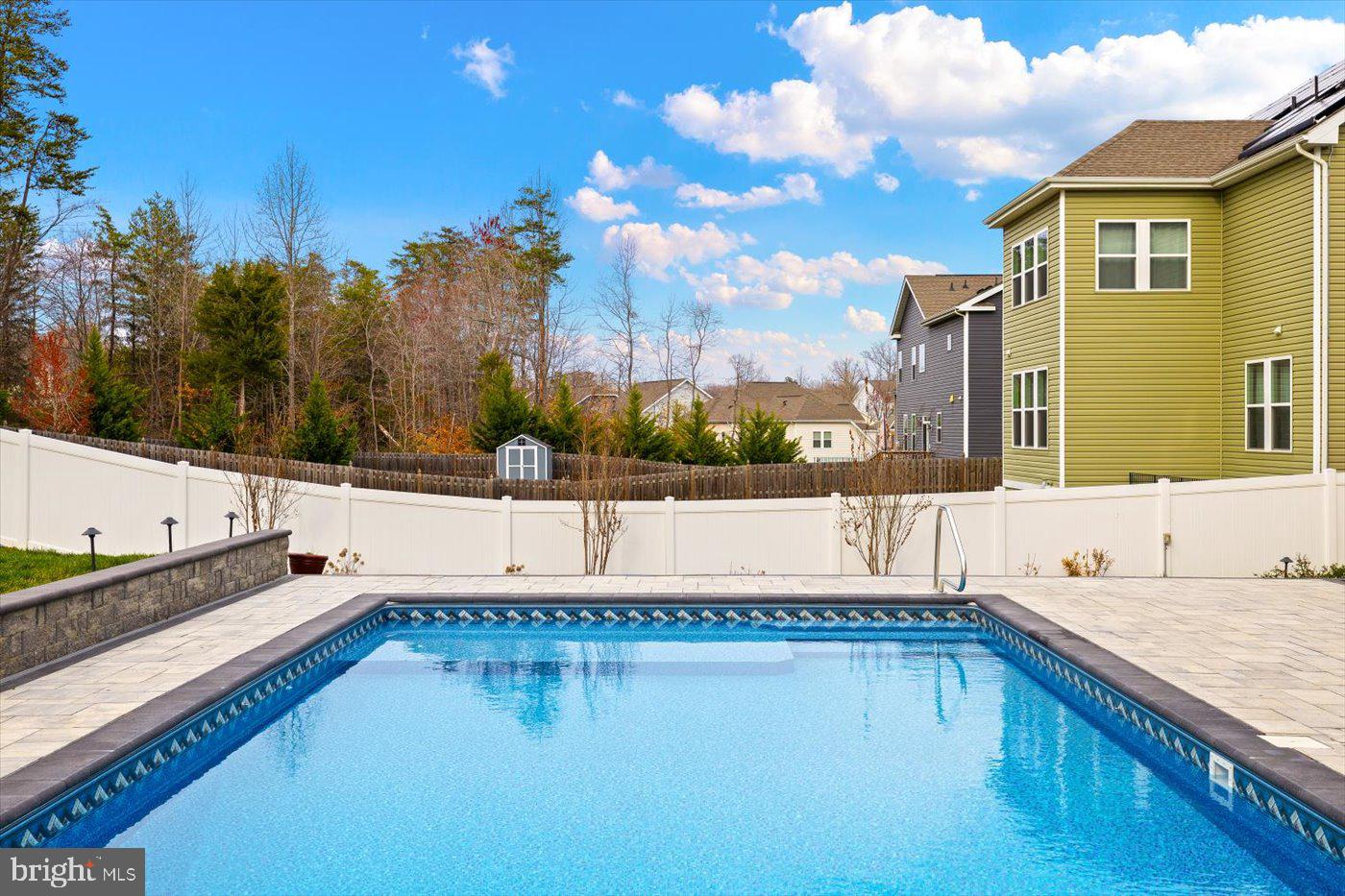 LIBERTY KNOLLS - Residential