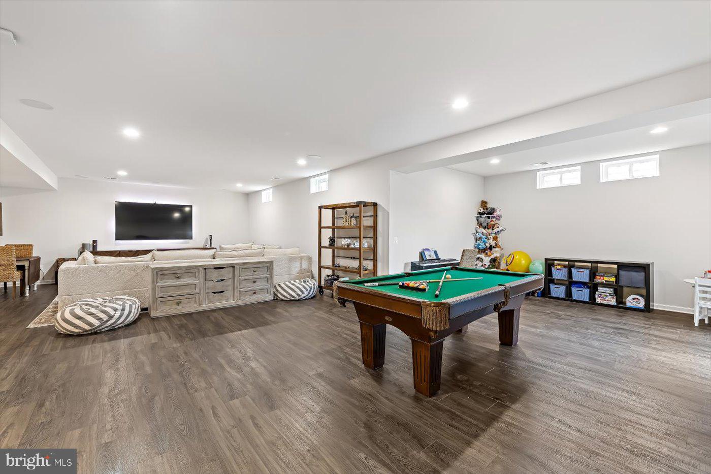 LIBERTY KNOLLS - Residential