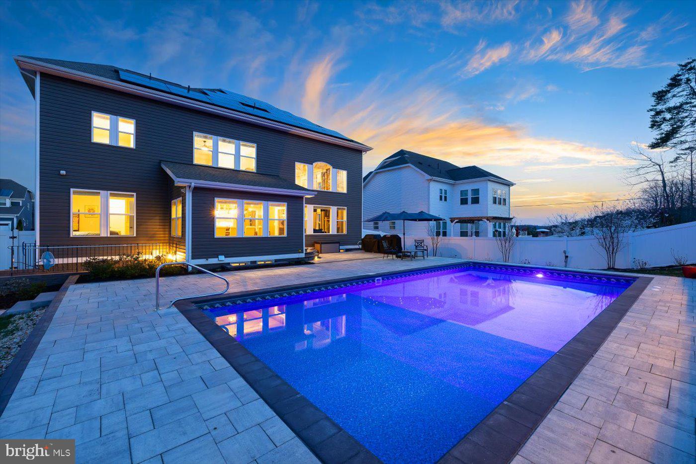 LIBERTY KNOLLS - Residential