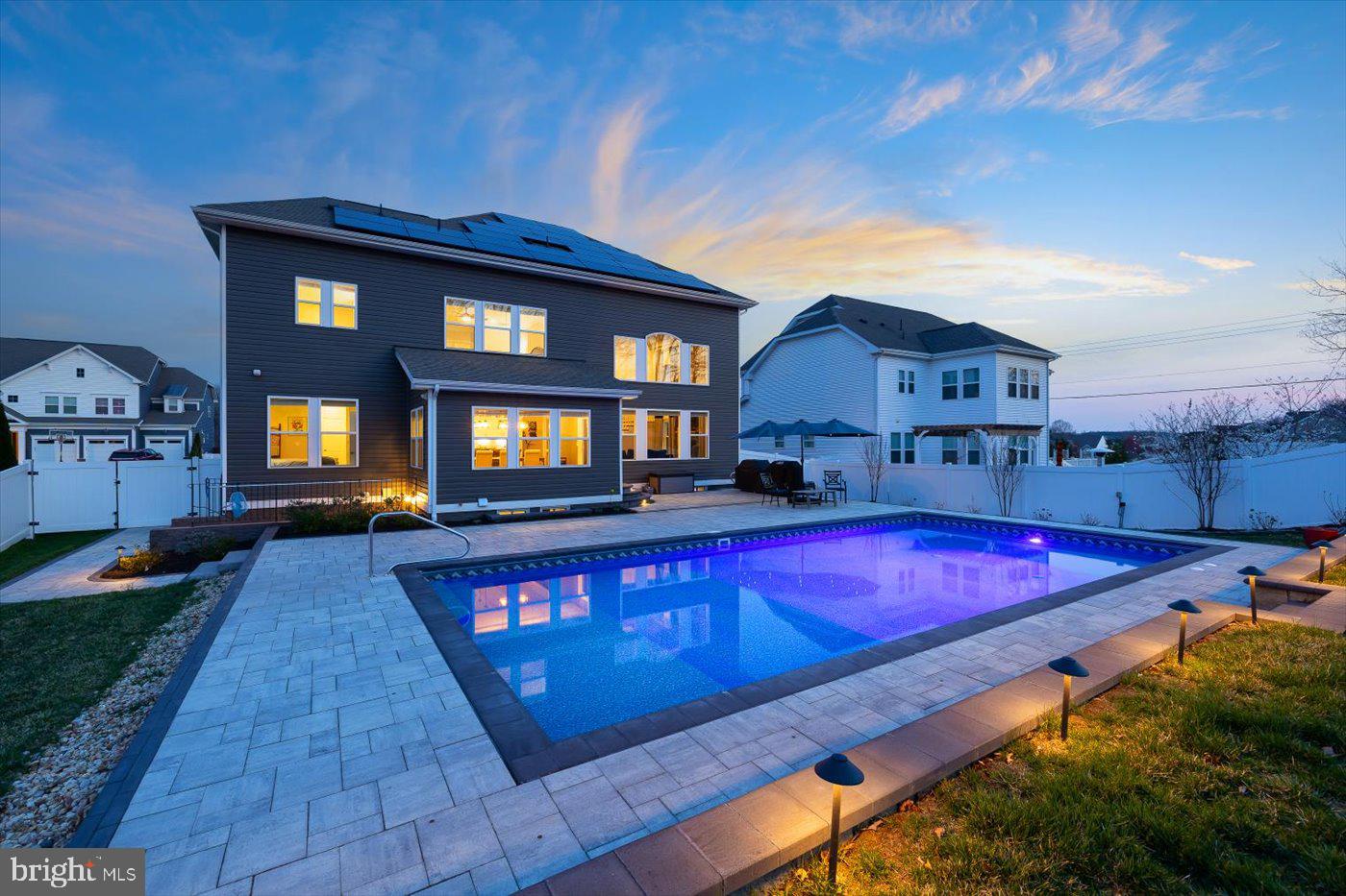 LIBERTY KNOLLS - Residential