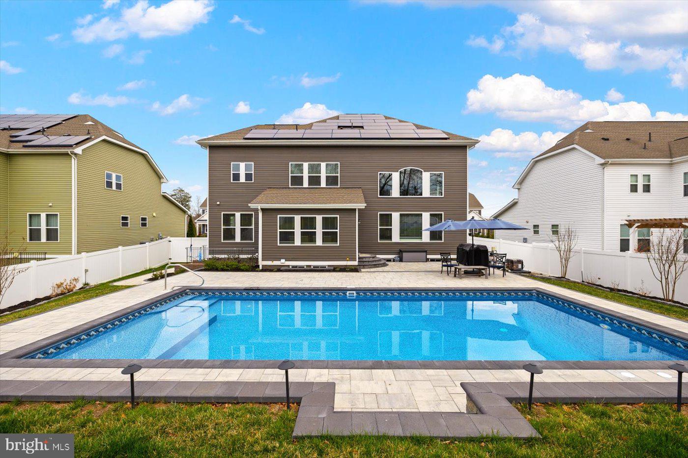 LIBERTY KNOLLS - Residential