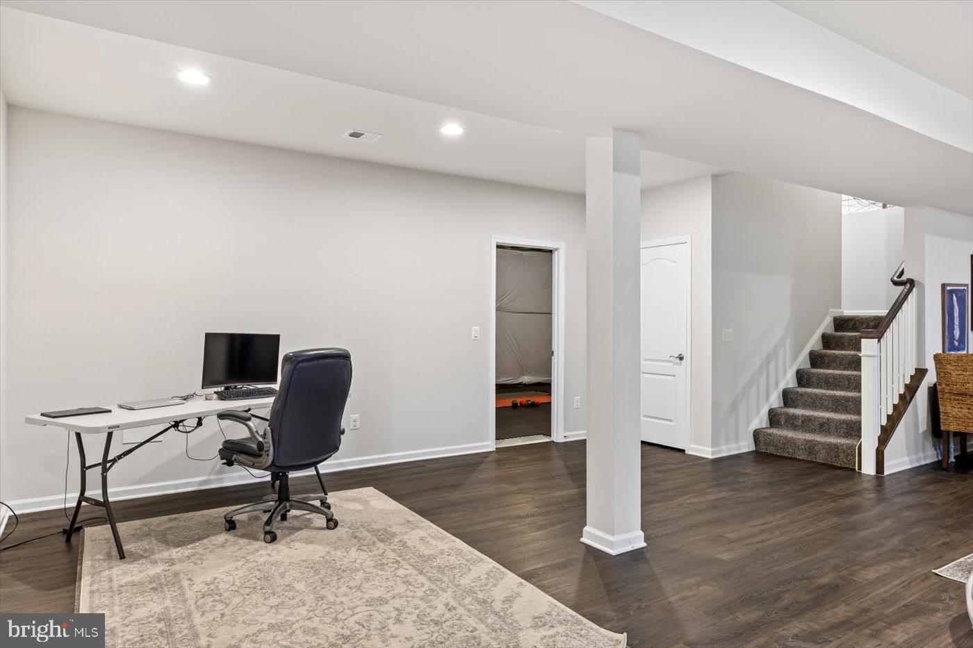 LIBERTY KNOLLS - Residential