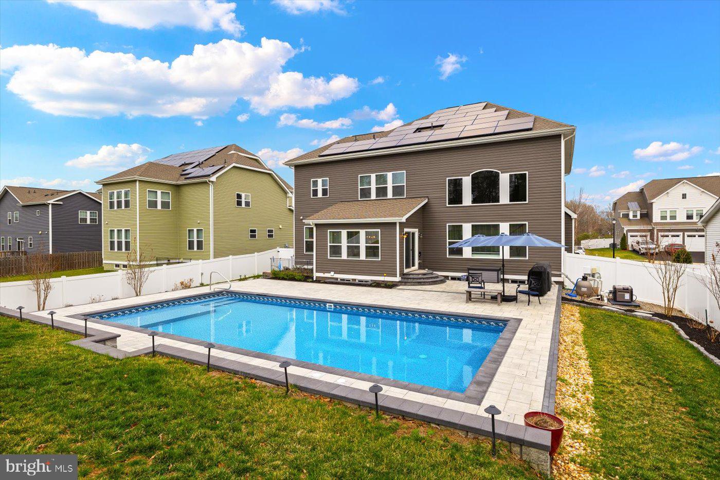 LIBERTY KNOLLS - Residential