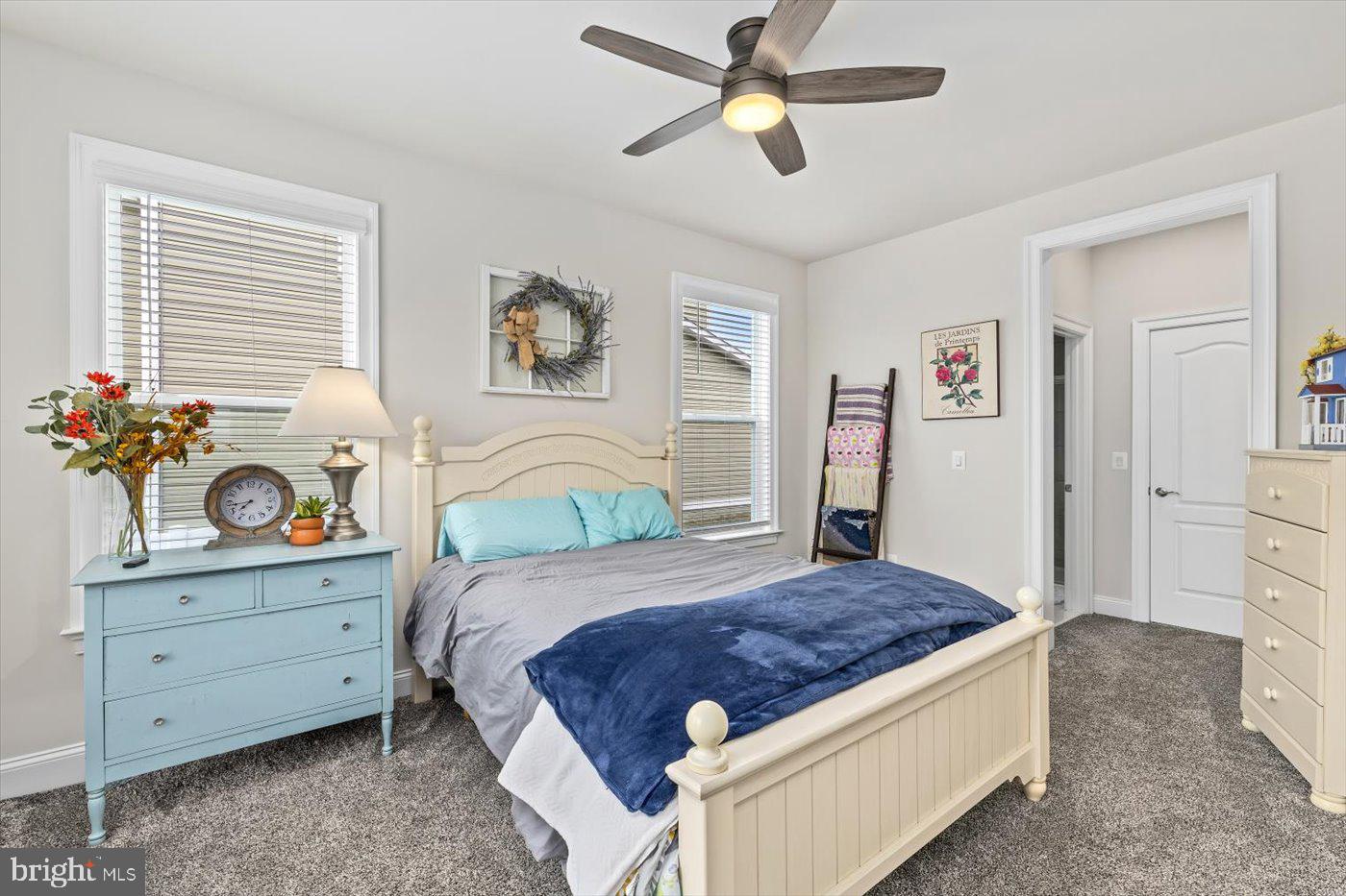 LIBERTY KNOLLS - Residential