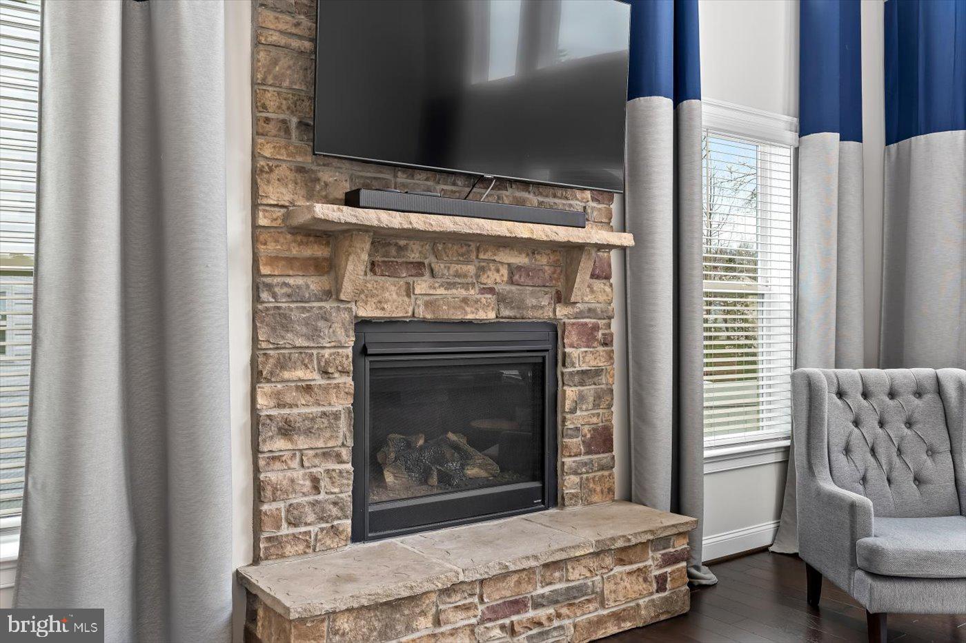 LIBERTY KNOLLS - Residential