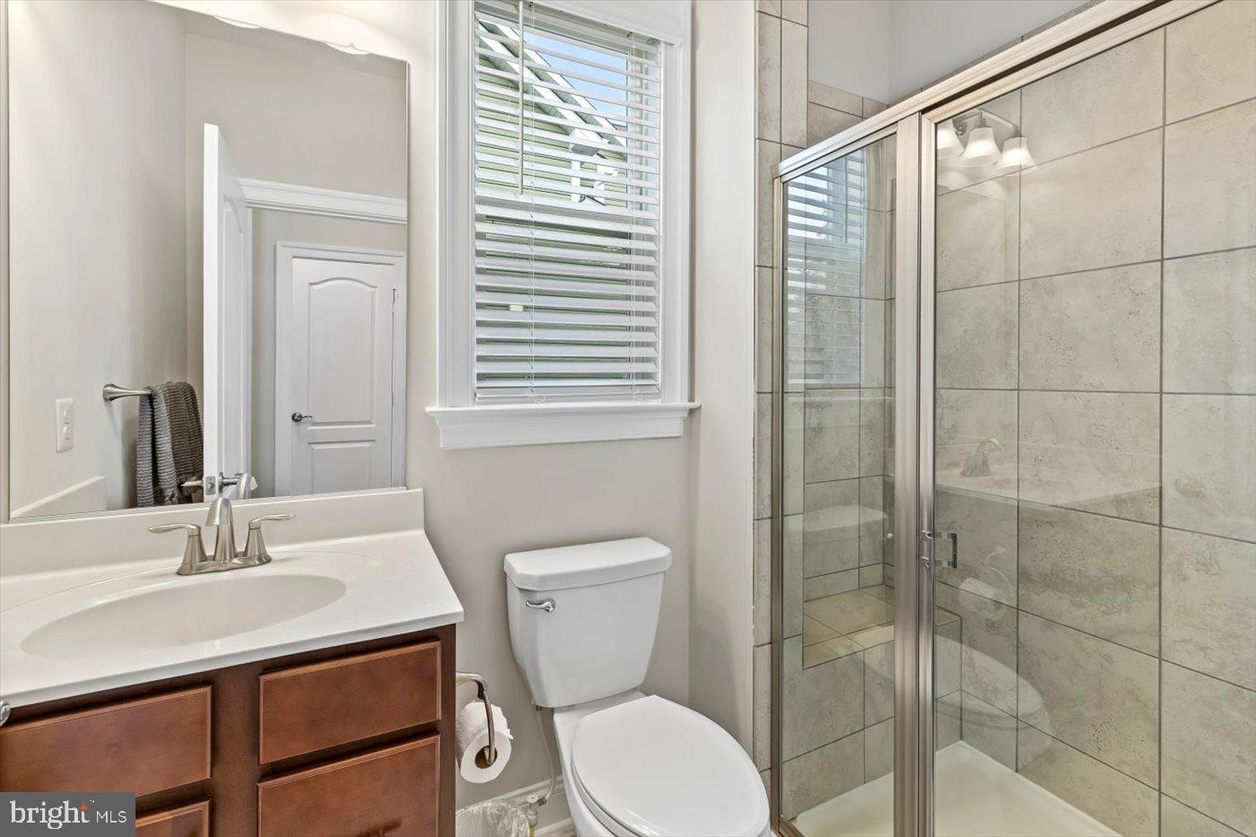 LIBERTY KNOLLS - Residential