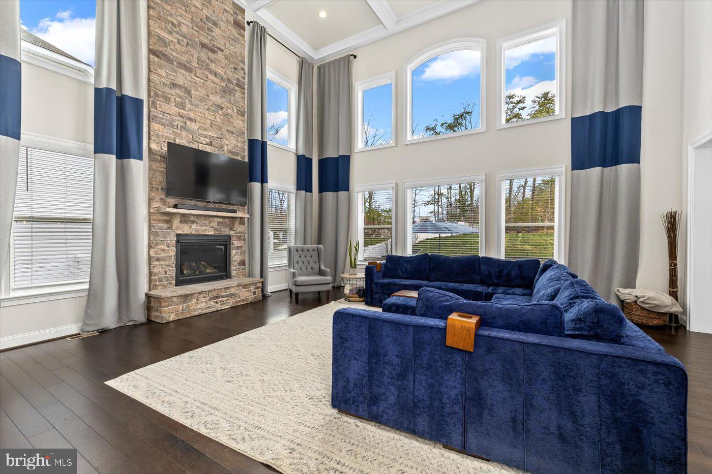 LIBERTY KNOLLS - Residential