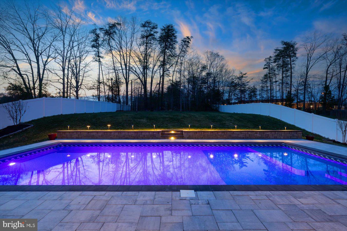 LIBERTY KNOLLS - Residential