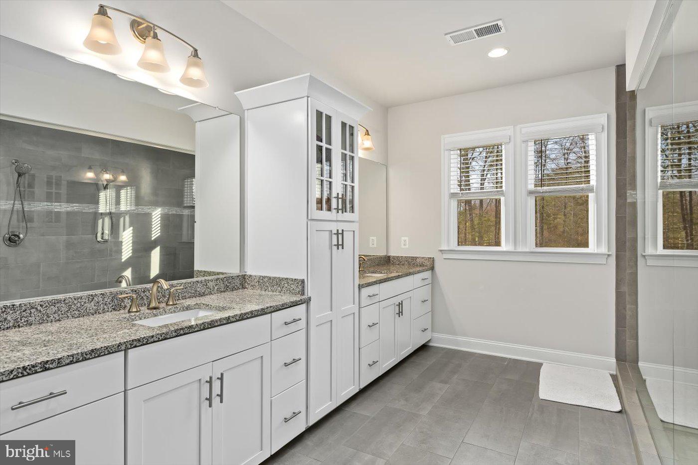 LIBERTY KNOLLS - Residential