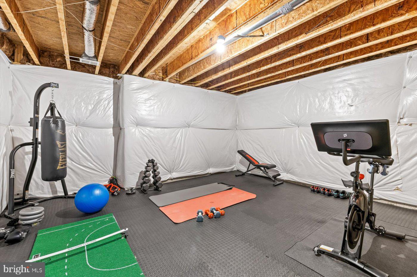 LIBERTY KNOLLS - Residential