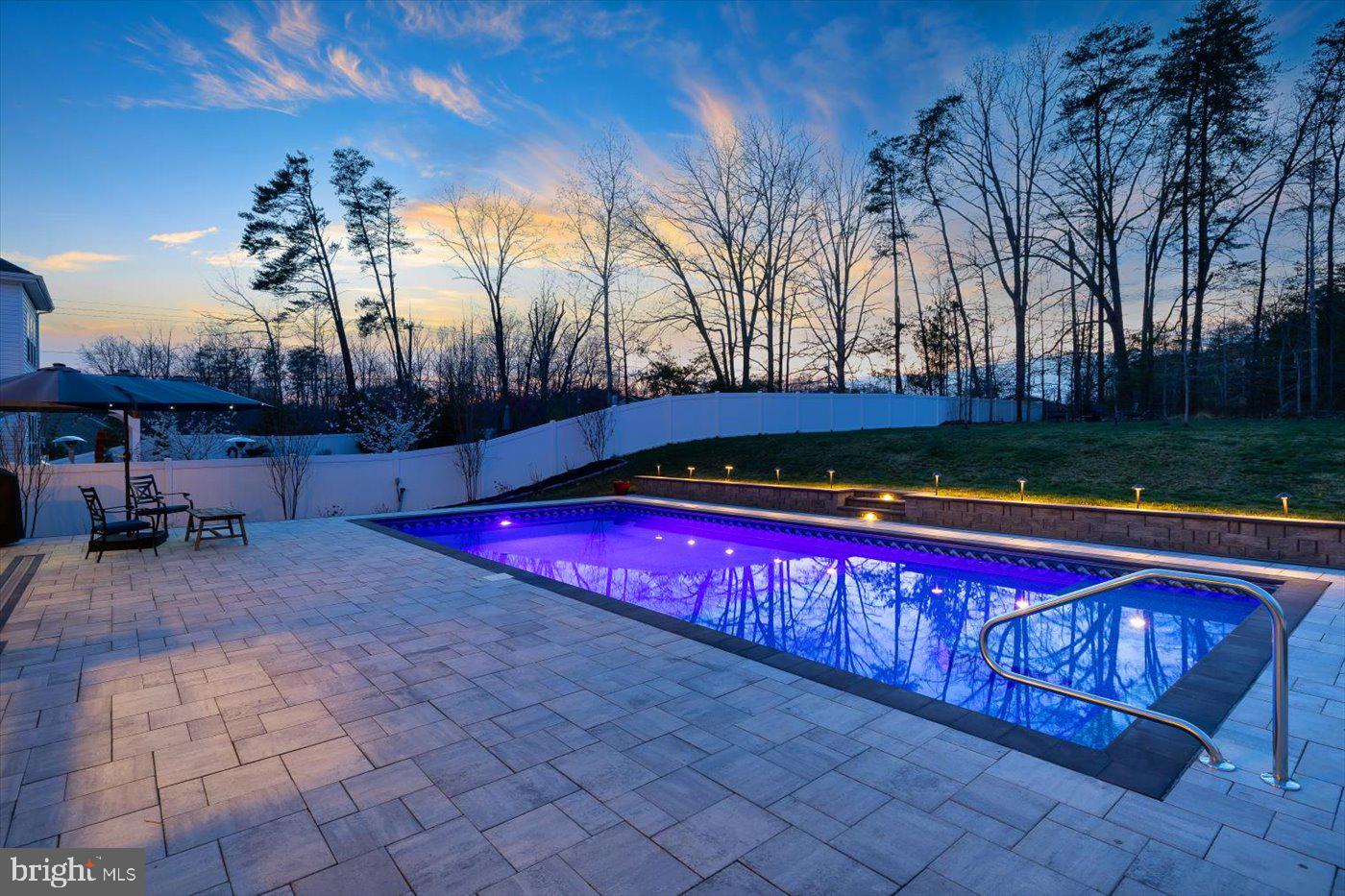 LIBERTY KNOLLS - Residential