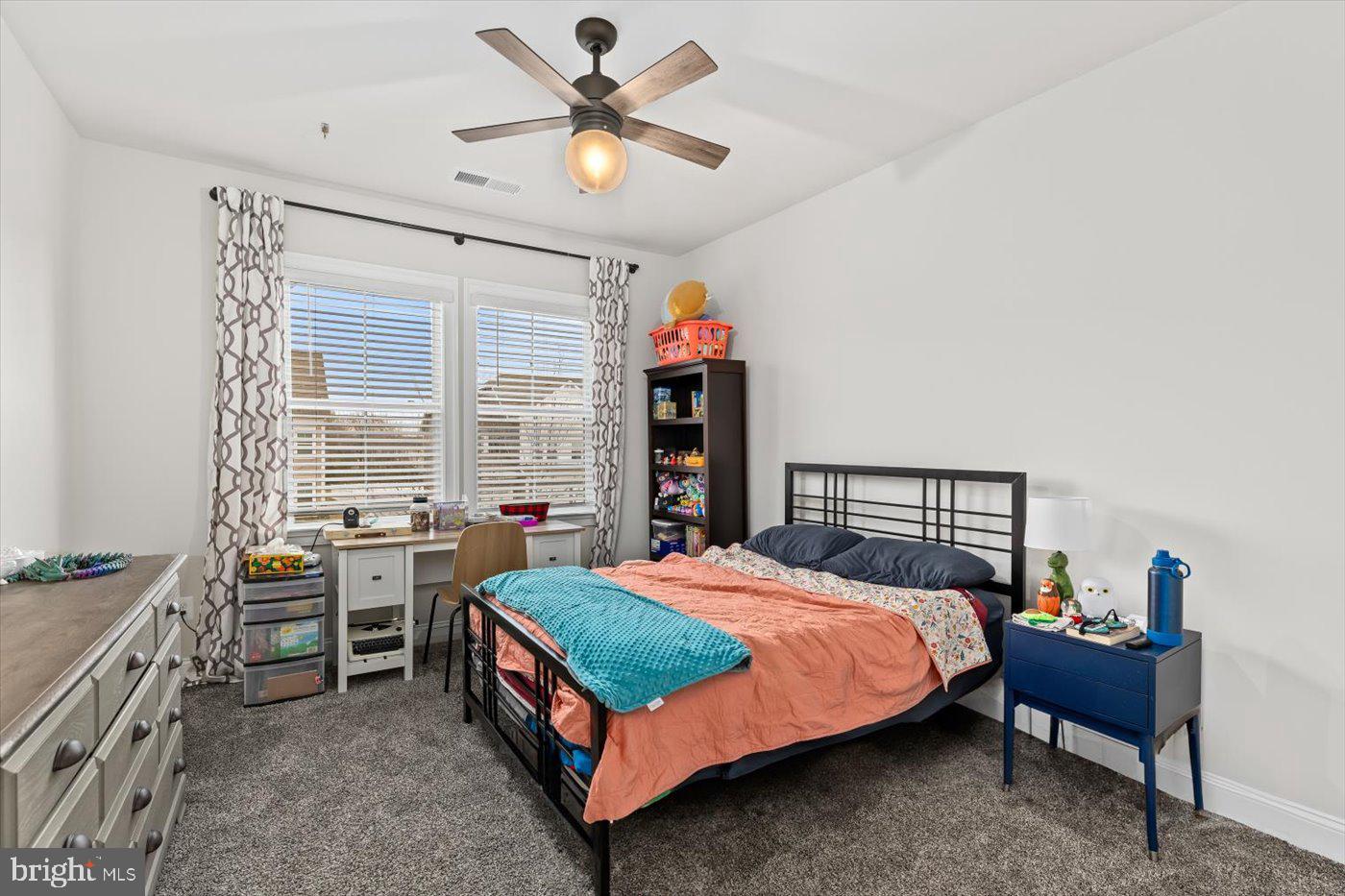 LIBERTY KNOLLS - Residential