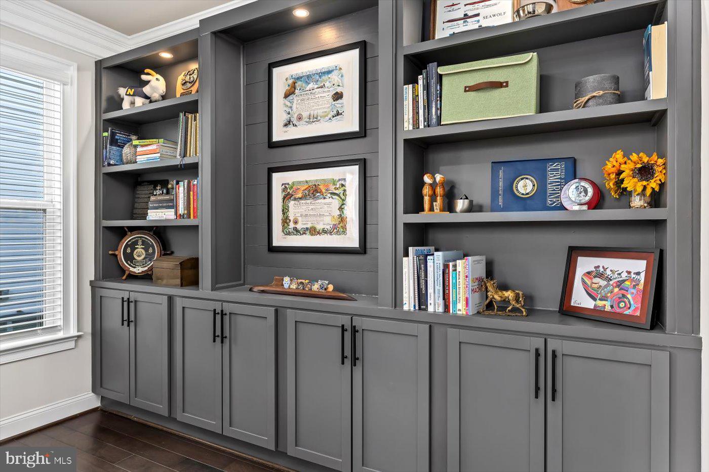 LIBERTY KNOLLS - Residential