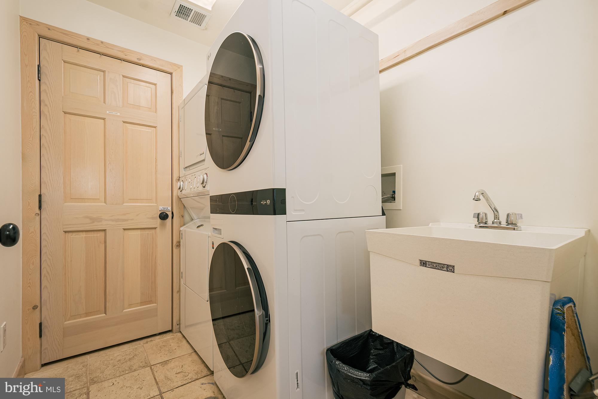 BOULDER RIDGE - Residential