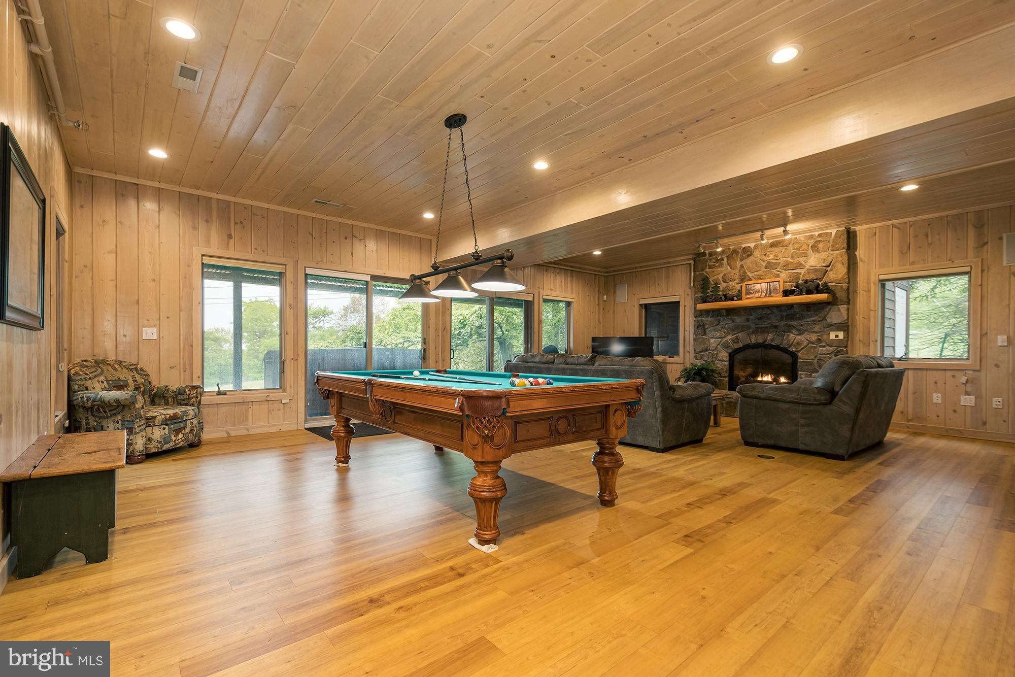 BOULDER RIDGE - Residential