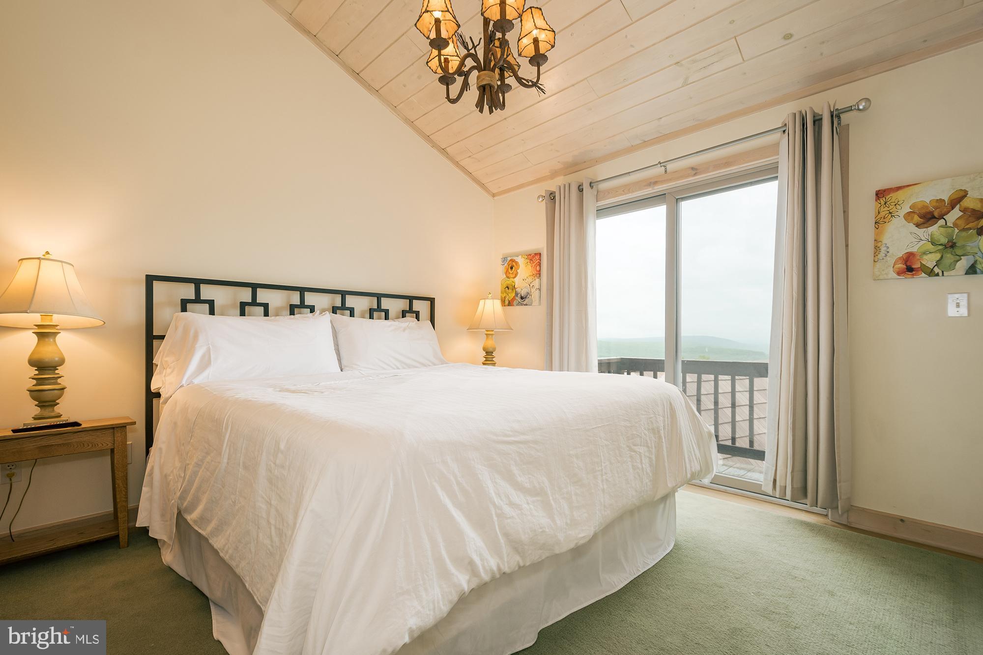 BOULDER RIDGE - Residential