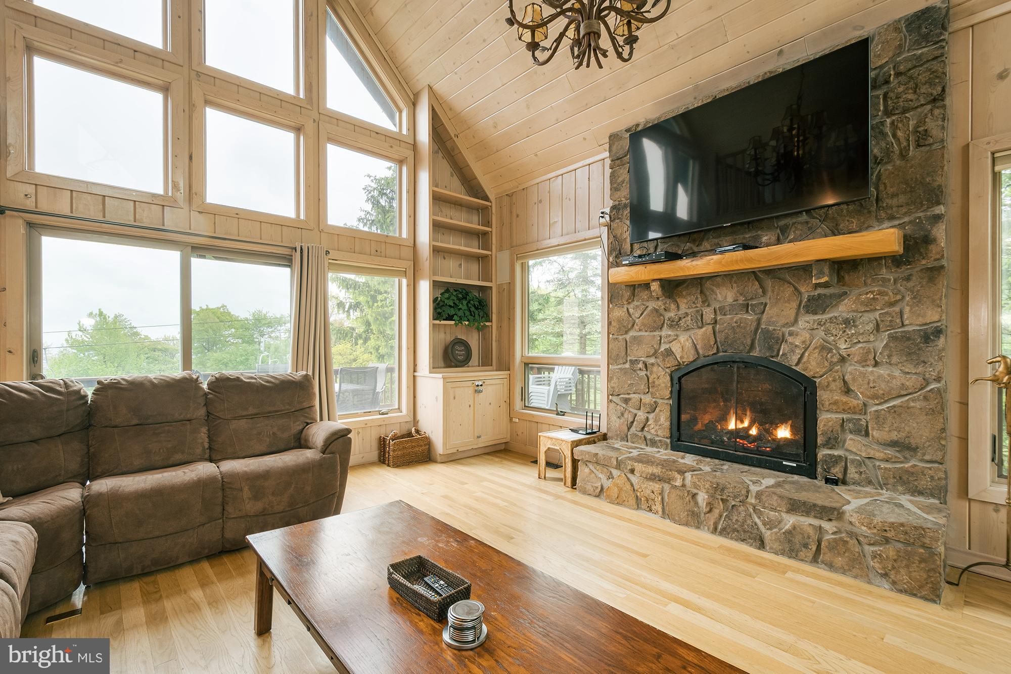 BOULDER RIDGE - Residential