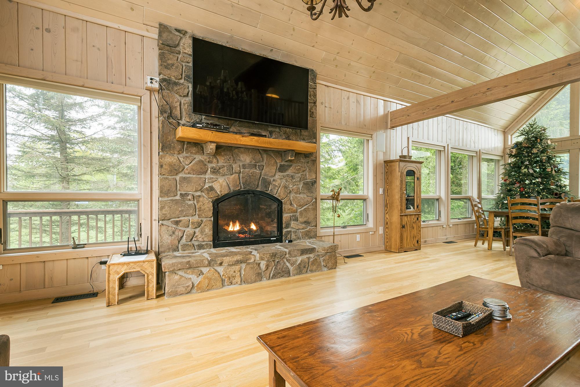 BOULDER RIDGE - Residential