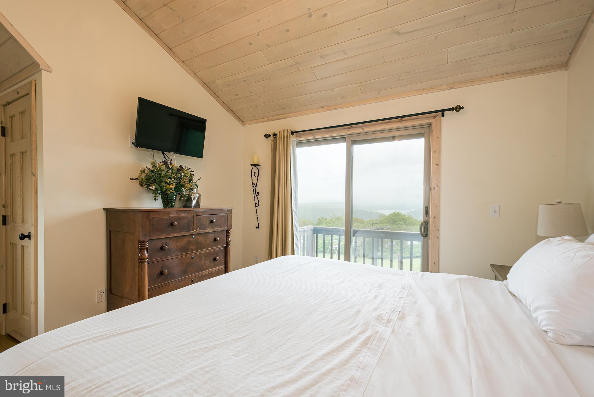 BOULDER RIDGE - Residential