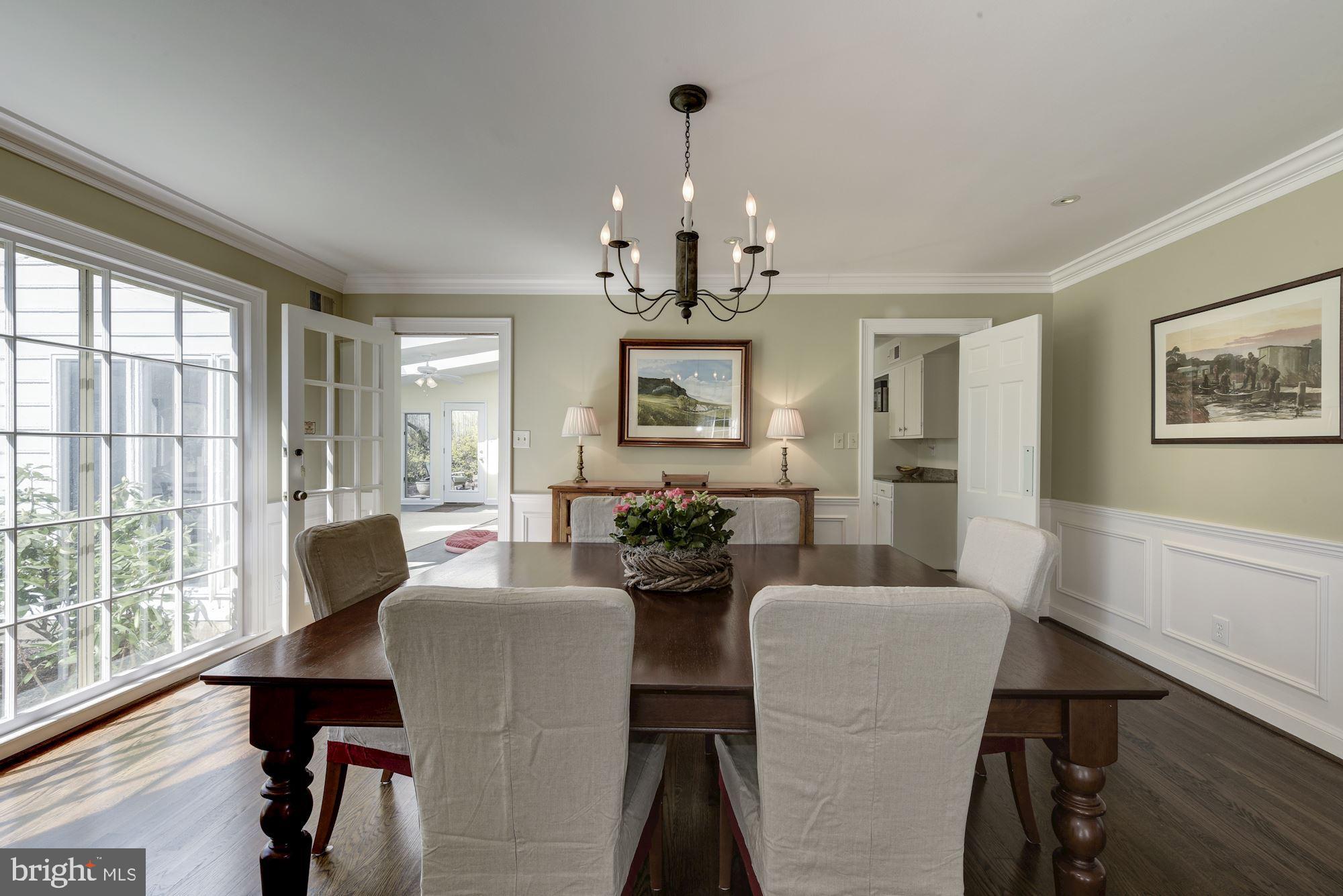 BURNING TREE VIEW - Residential