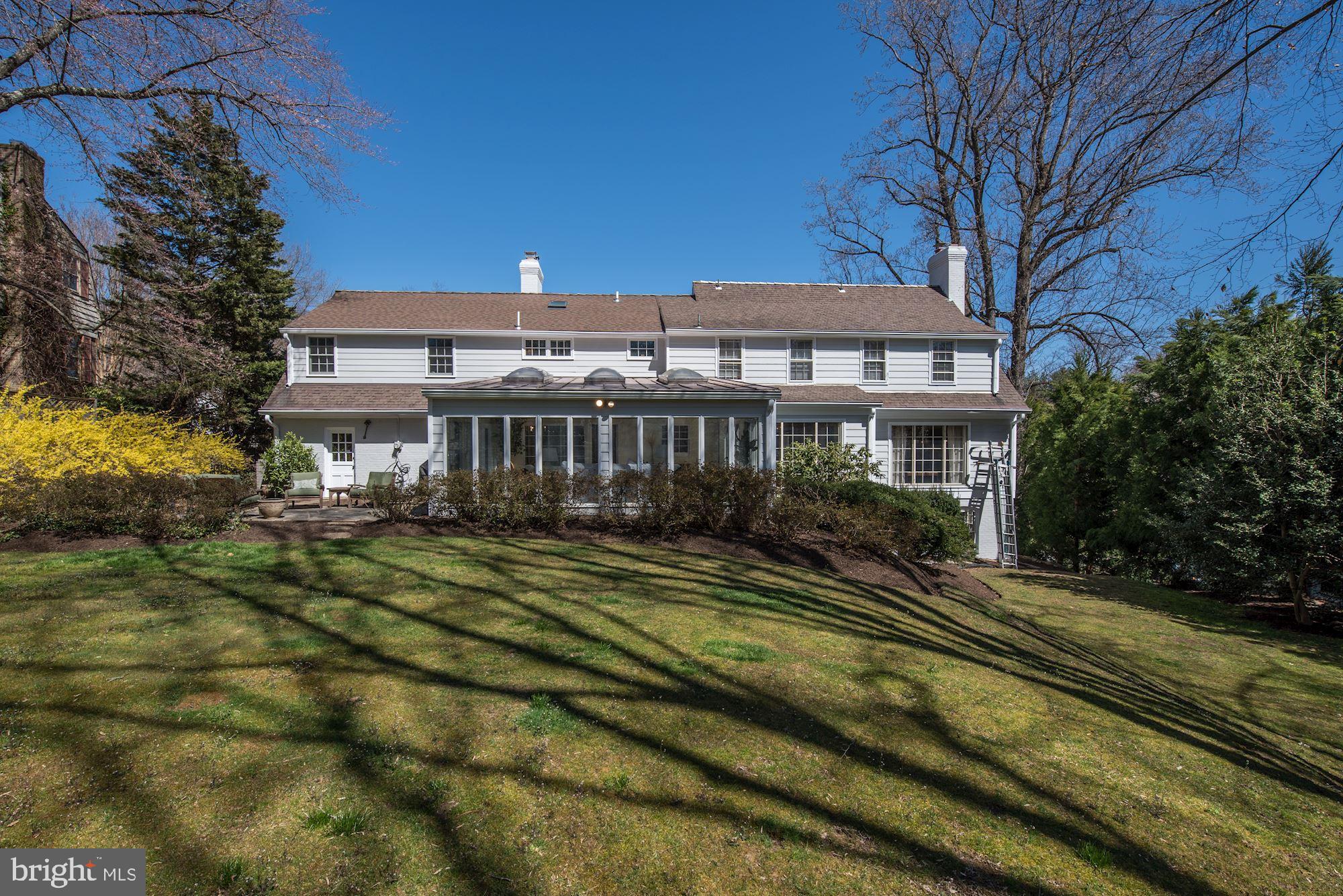 BURNING TREE VIEW - Residential