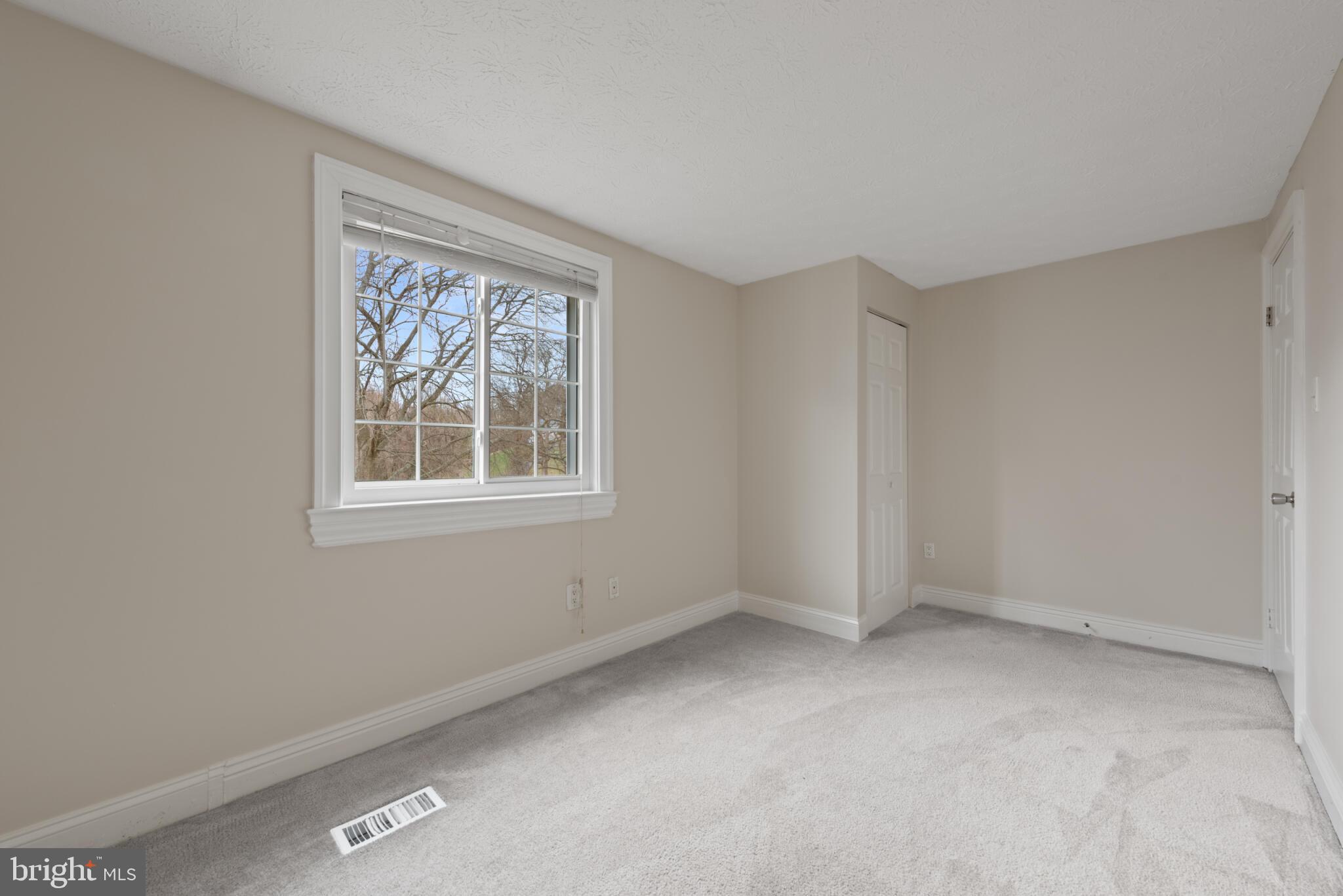 DEVILS REACH - Residential