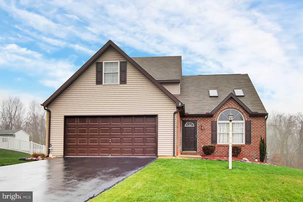 HIGHLAND MANOR - Residential