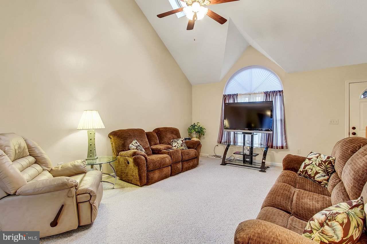 HIGHLAND MANOR - Residential