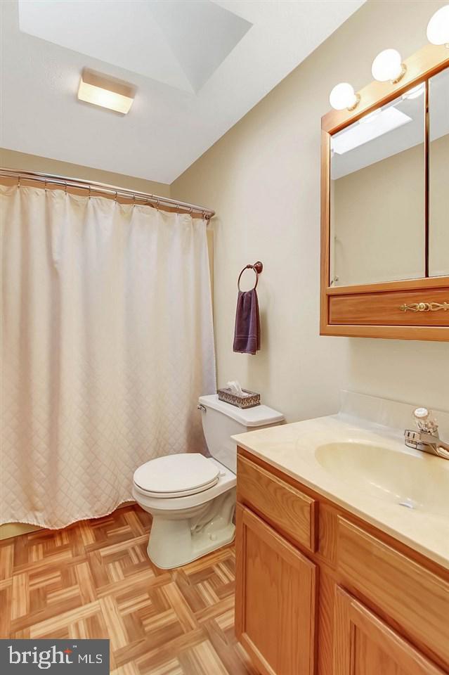 HIGHLAND MANOR - Residential