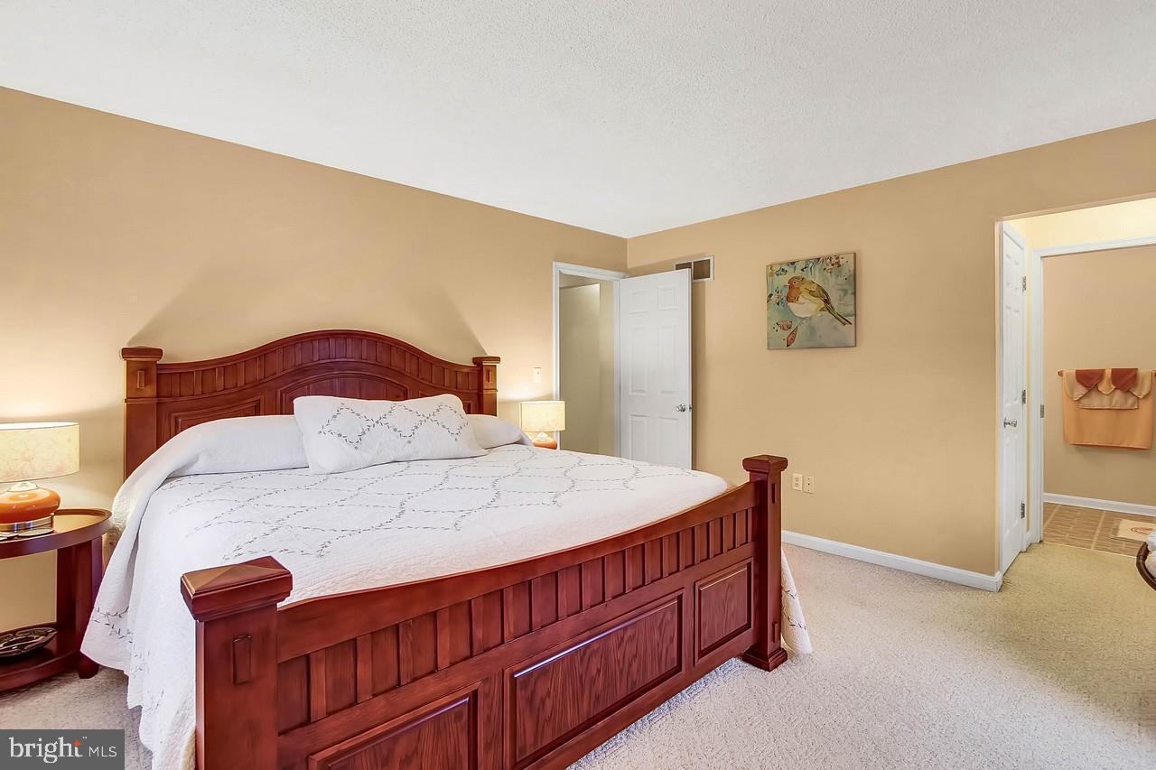 HIGHLAND MANOR - Residential