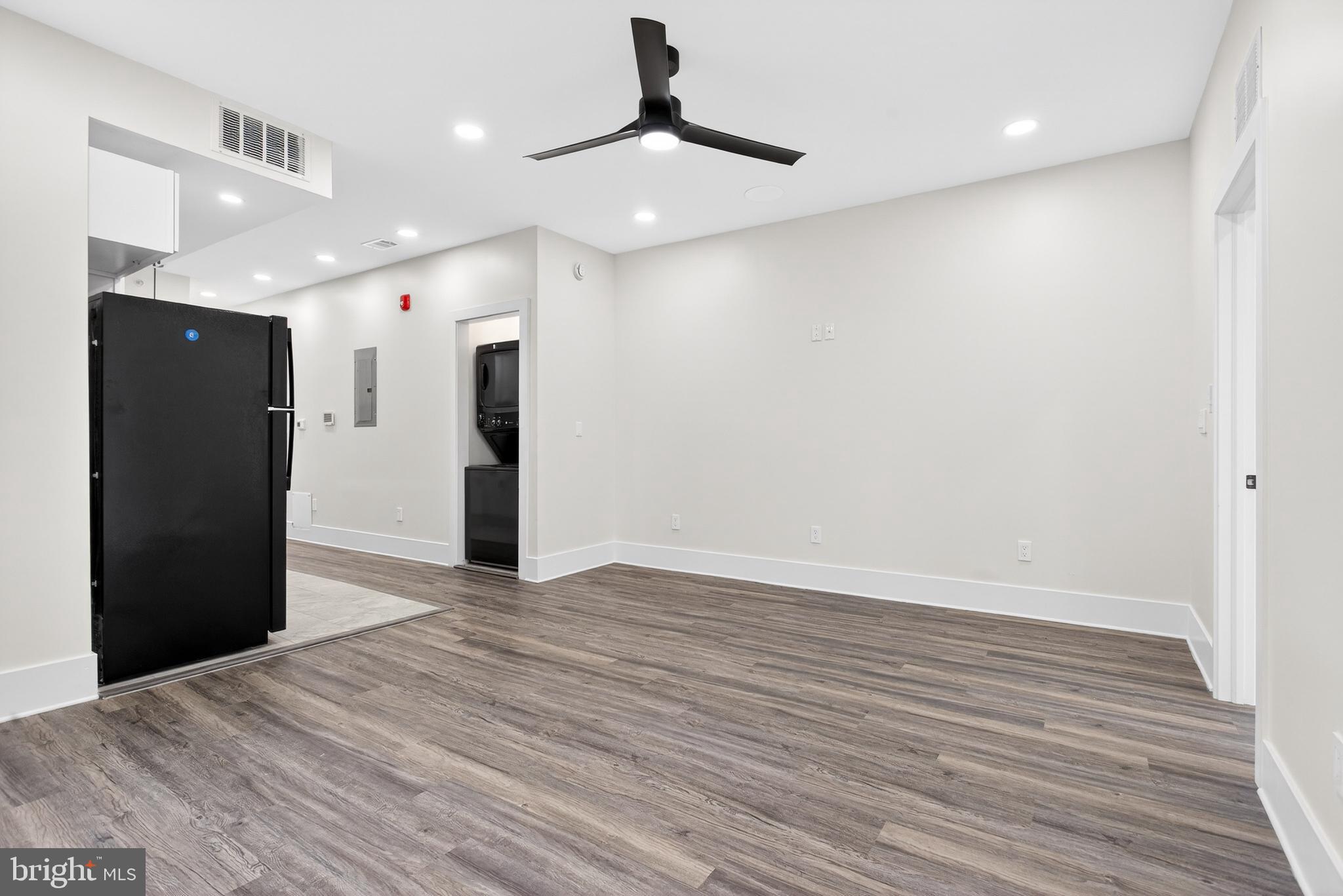 1808 W SUSQUEHANNA AVENUE 3