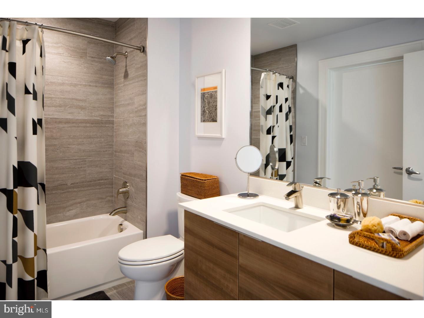 FAIRMOUNT - Residential Lease