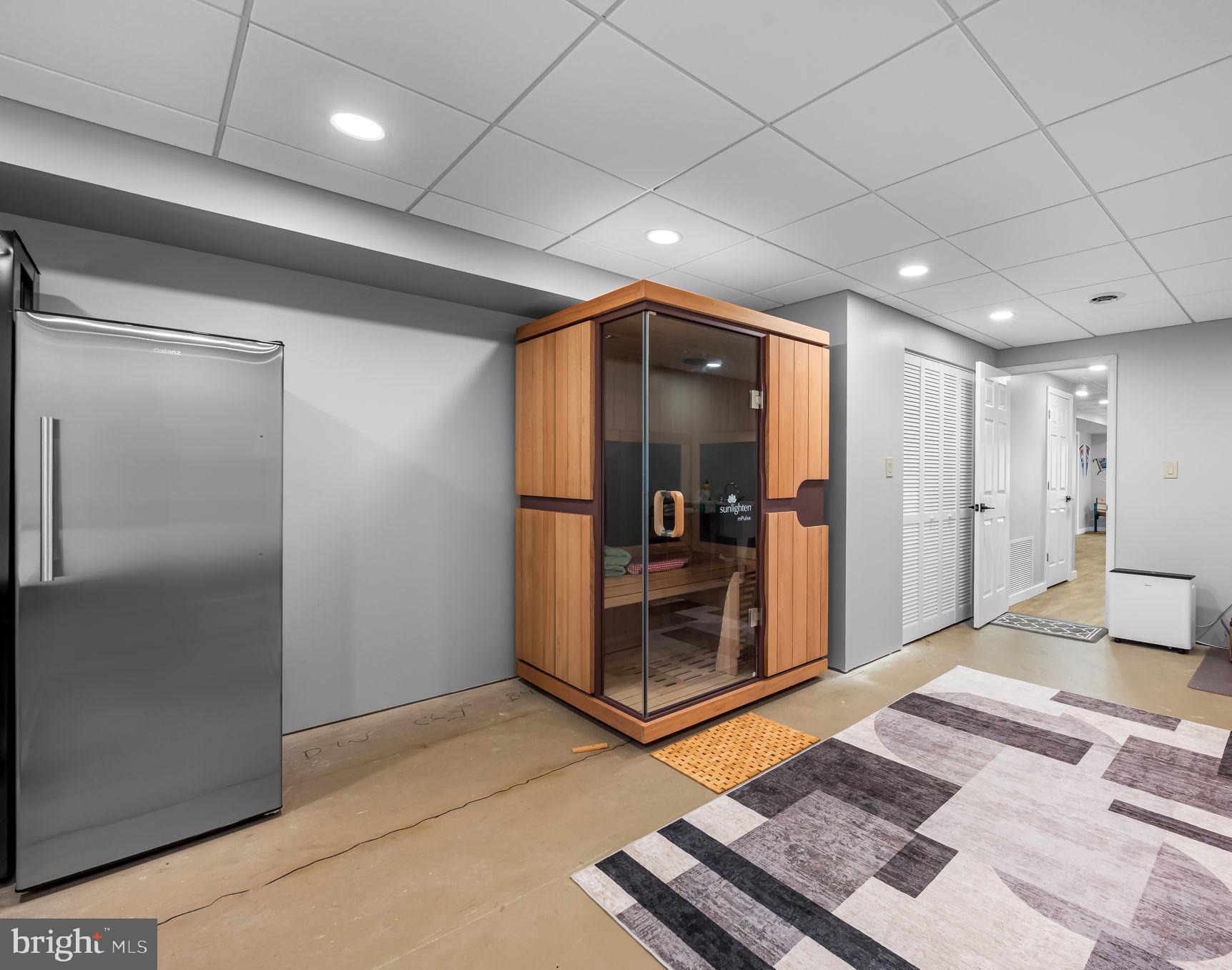 WESTWINDS - Residential