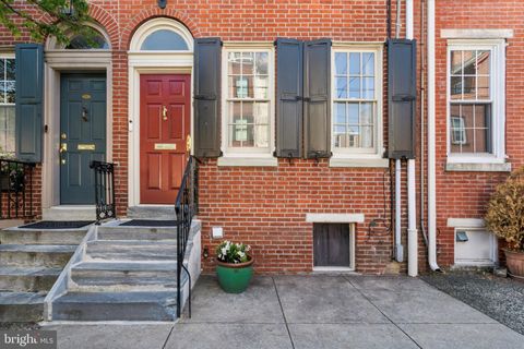 136 KENILWORTH STREET PHILADELPHIA PA 19147