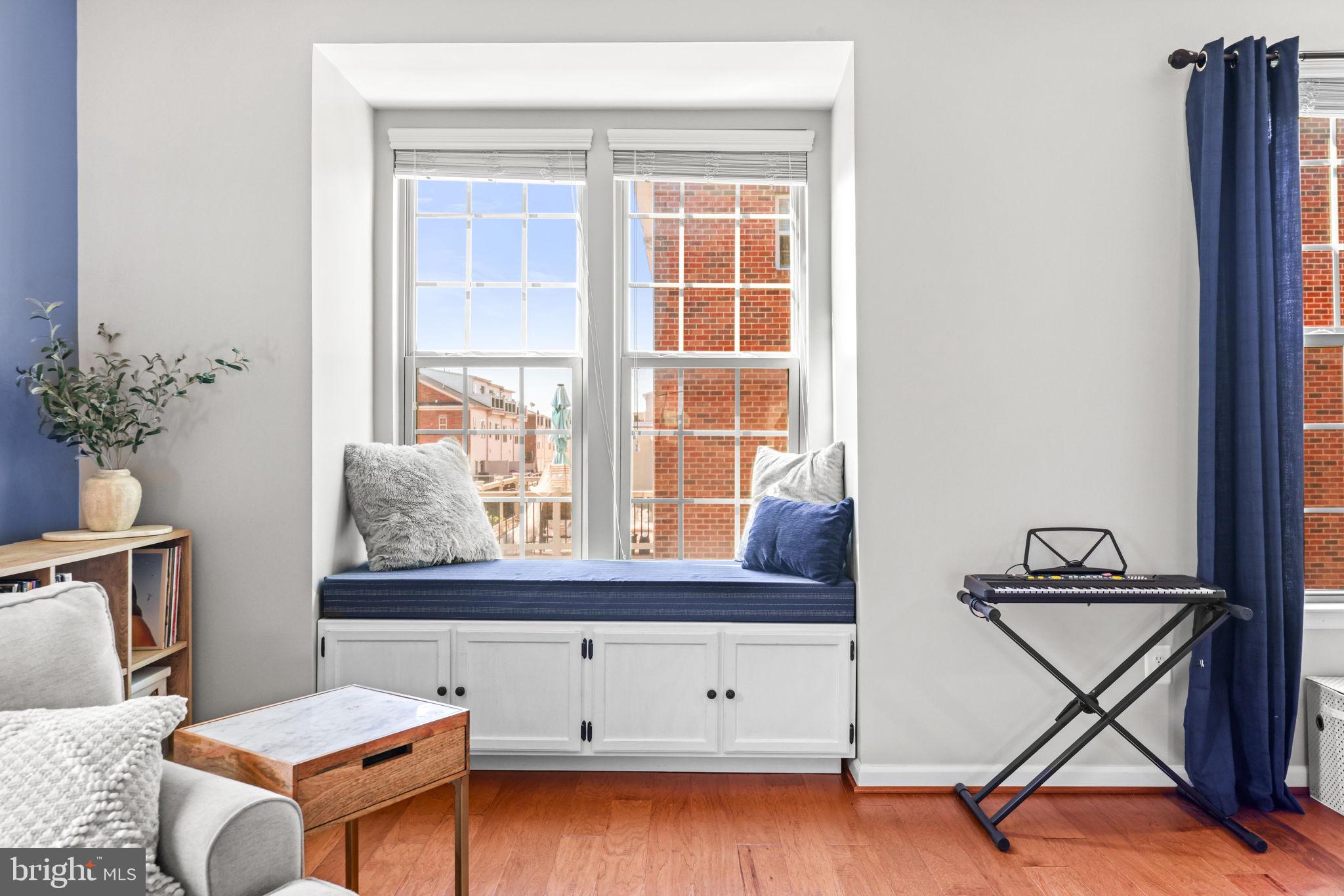 O'DONNELL SQUARE - Residential