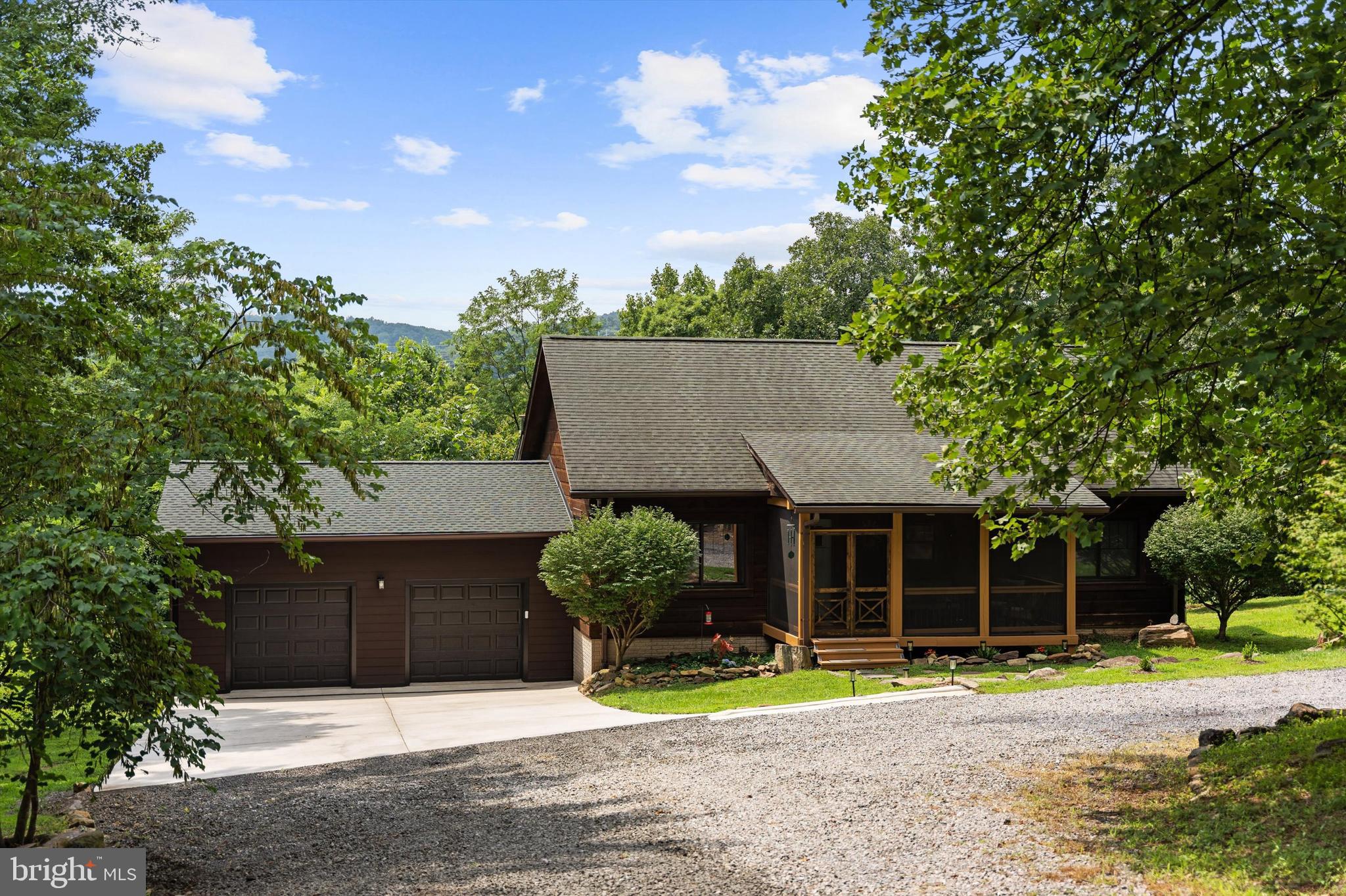3967 HIDDEN VALLEY LANE