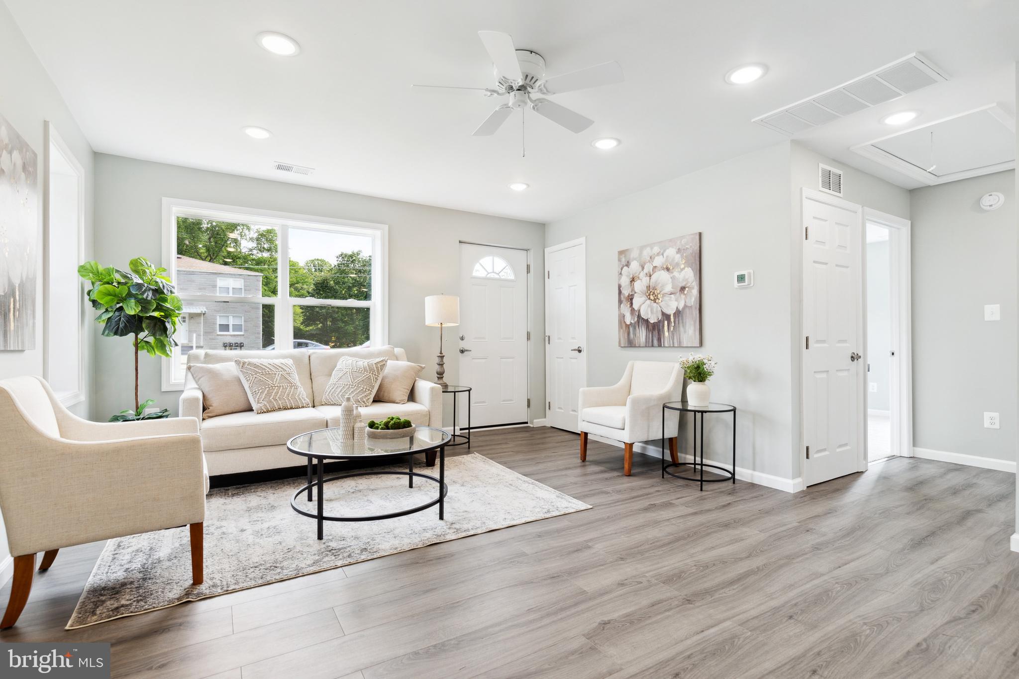 FORD HEIGHTS - Residential