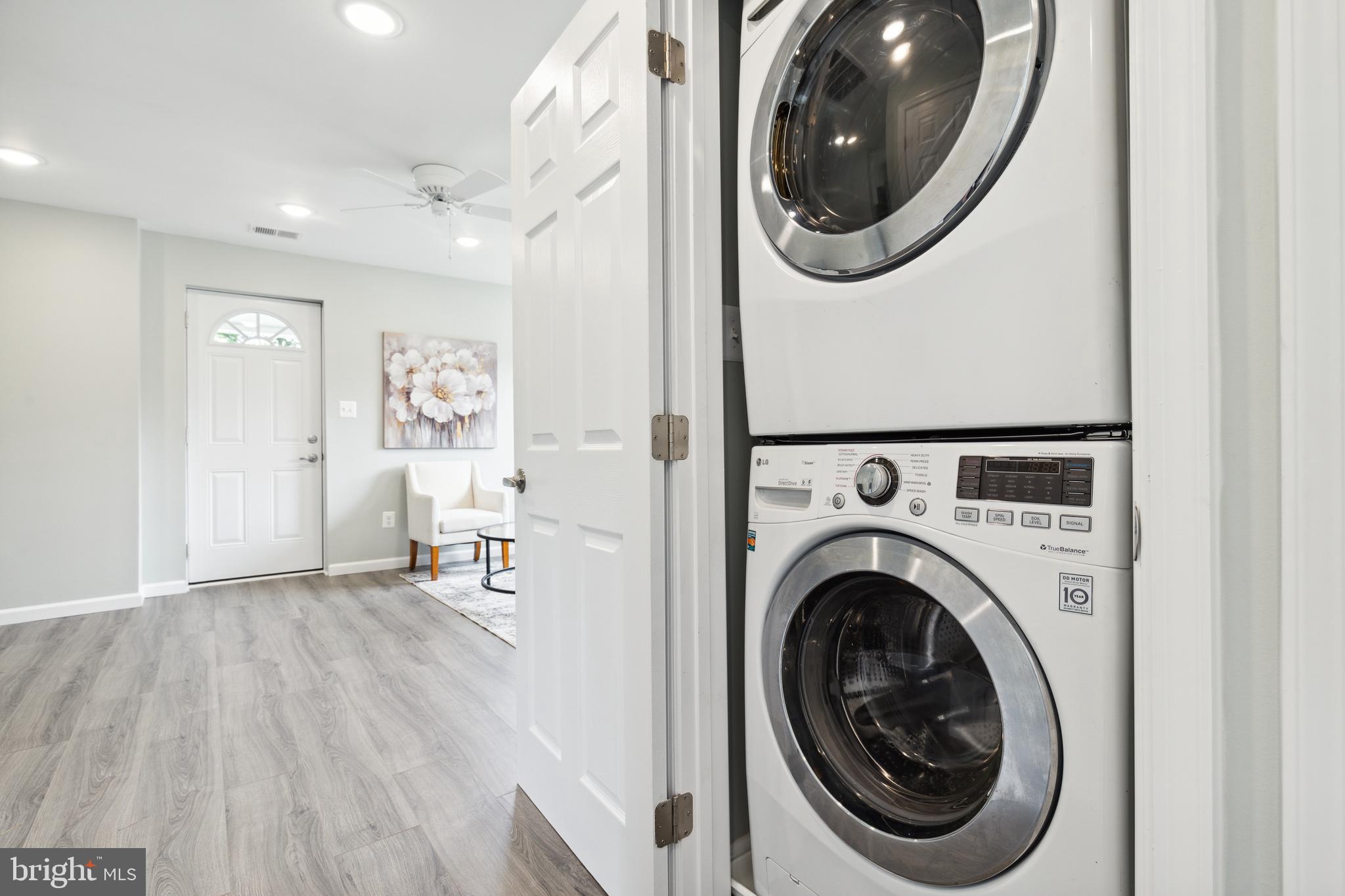 FORD HEIGHTS - Residential