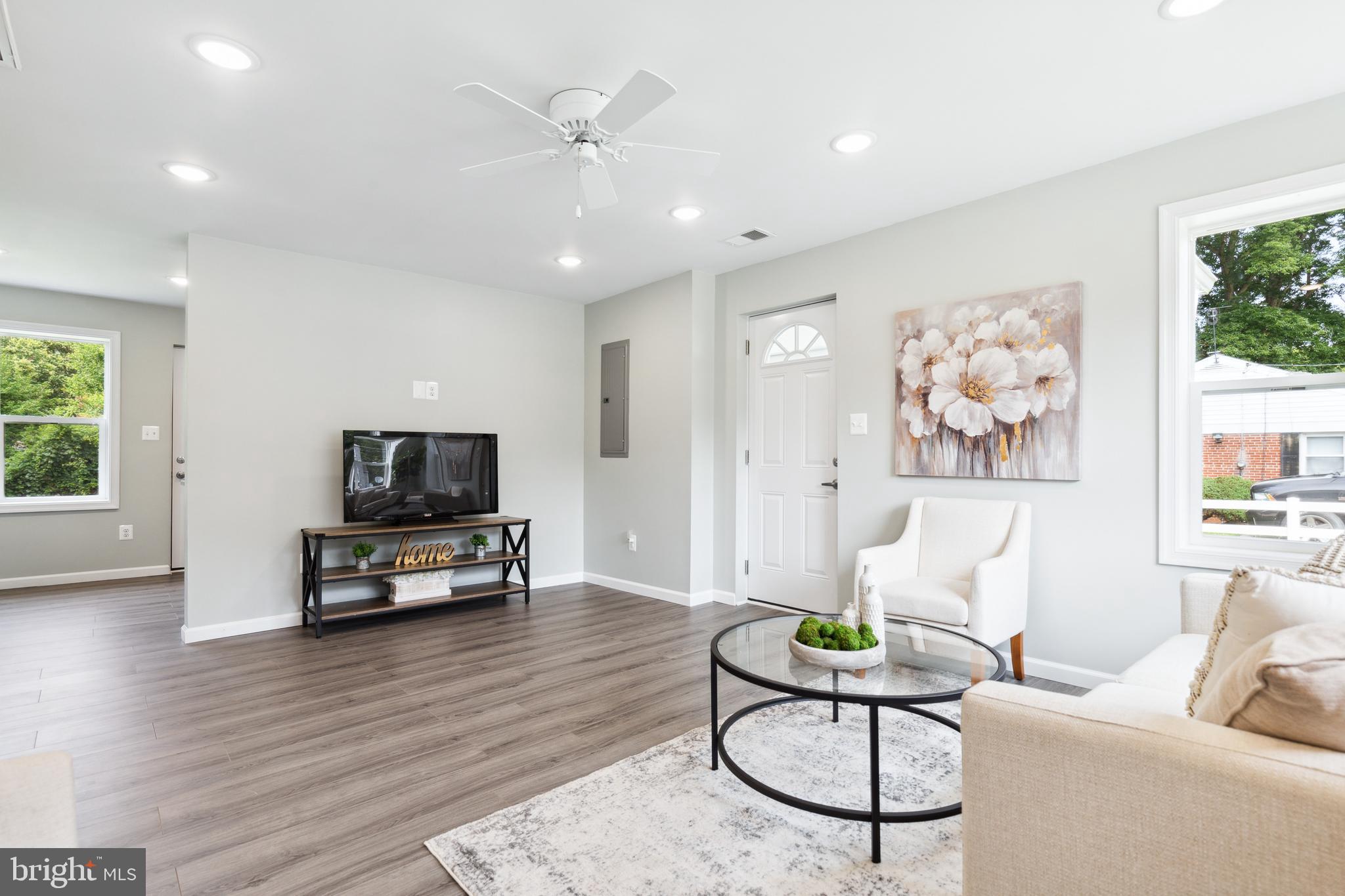 FORD HEIGHTS - Residential