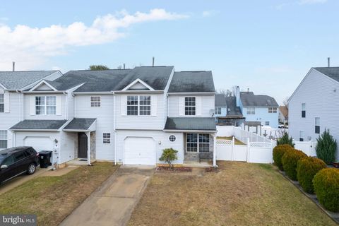 Photo of 37 PARKTOWN PL, SICKLERVILLE, NJ 08081 (MLS # NJCD2040112)