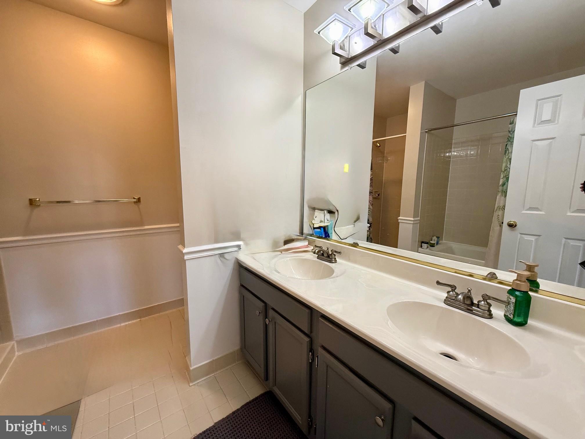 MILL CREEK CONDOMINIUMS - Residential