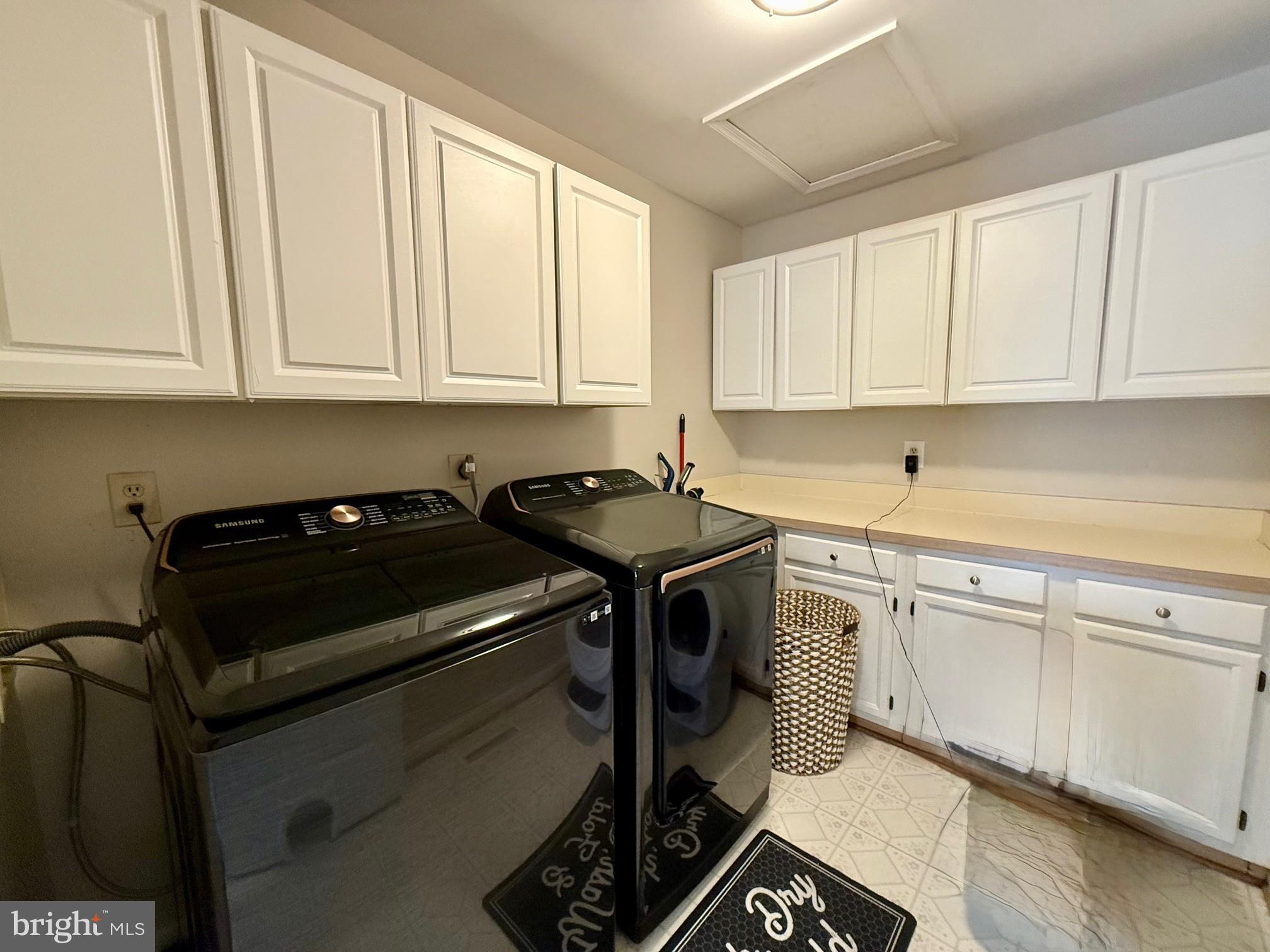 MILL CREEK CONDOMINIUMS - Residential