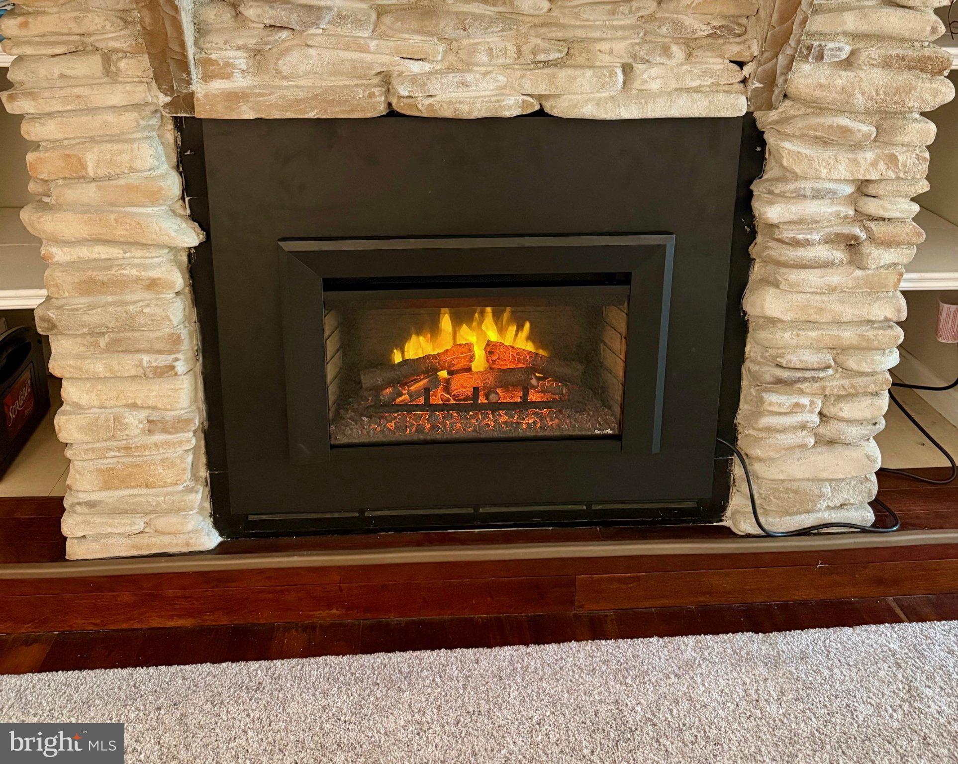 MILL CREEK CONDOMINIUMS - Residential