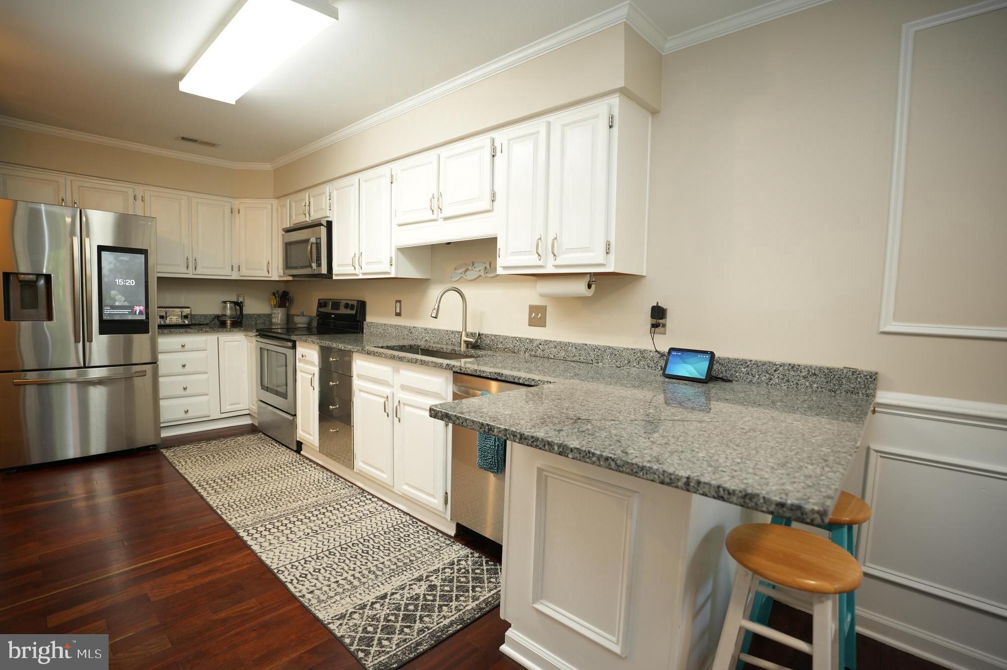 MILL CREEK CONDOMINIUMS - Residential