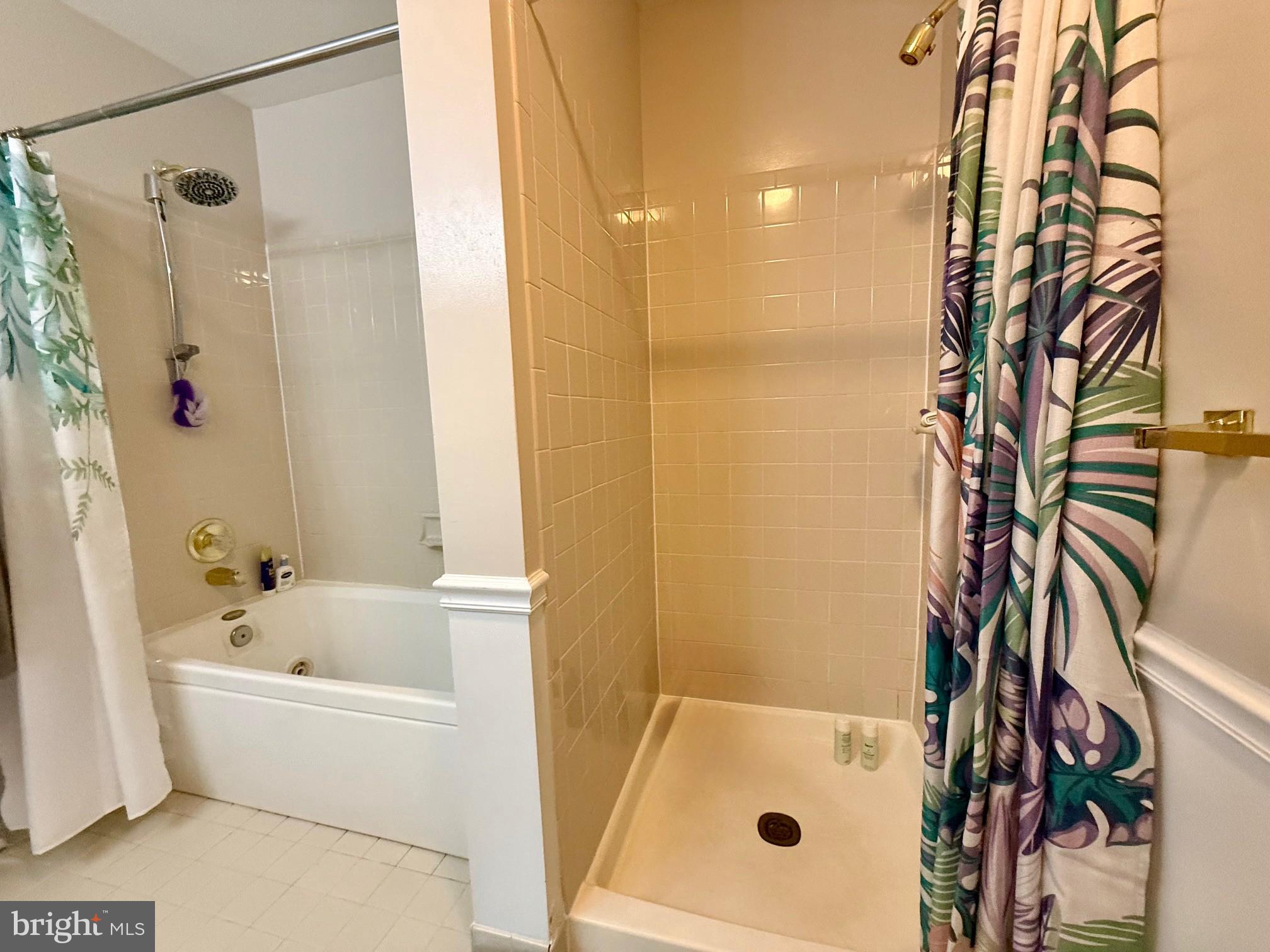 MILL CREEK CONDOMINIUMS - Residential